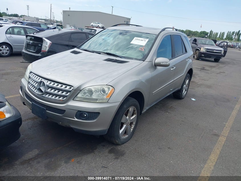 2006 Mercedes-Benz Ml 500 4Matic VIN: 4JGBB75E26A061090 Lot: 39914071