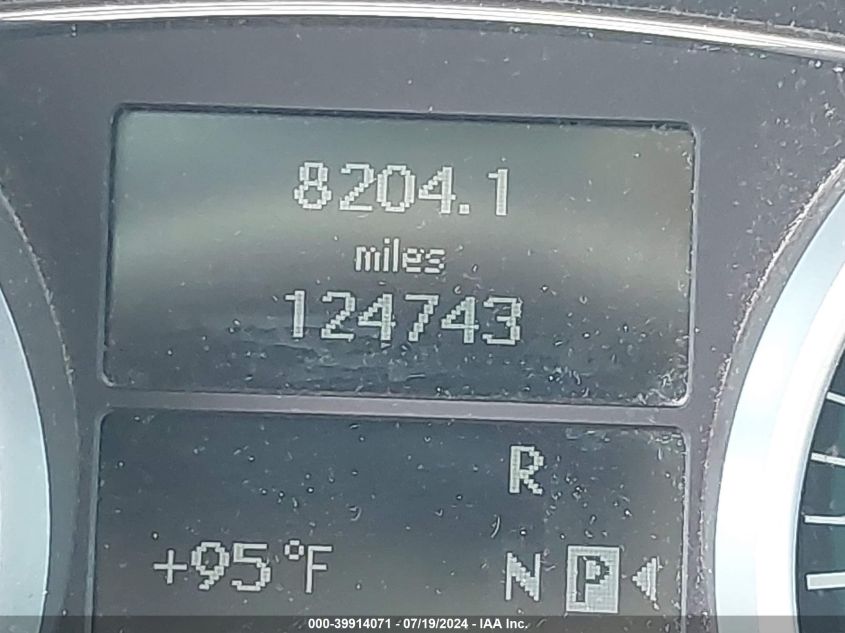 2006 Mercedes-Benz Ml 500 4Matic VIN: 4JGBB75E26A061090 Lot: 39914071