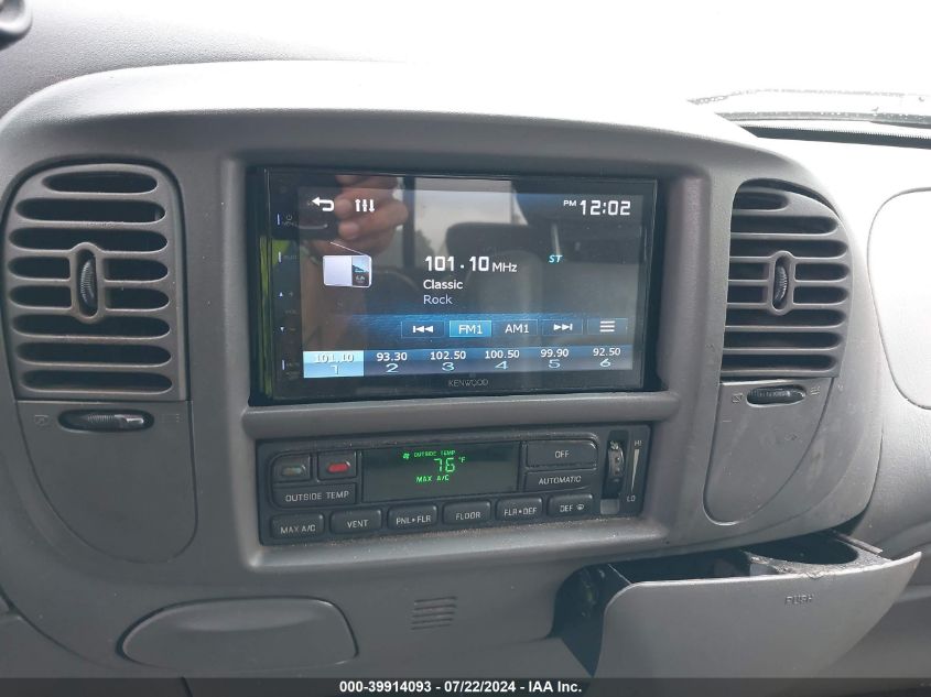 2002 Ford F-150 Lariat/Xlt VIN: 1FTRW07L72KA74626 Lot: 39914093