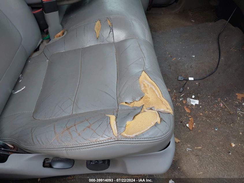 2002 Ford F-150 Lariat/Xlt VIN: 1FTRW07L72KA74626 Lot: 39914093