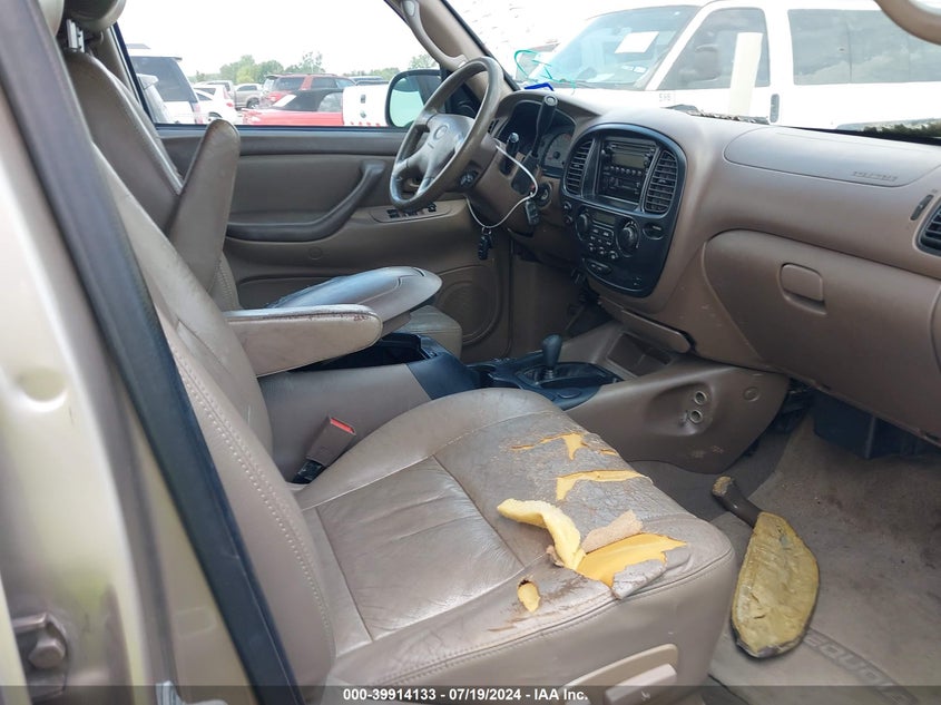 2002 Toyota Sequoia Sr5 V8 VIN: 5TDBT44A32S090464 Lot: 39914133