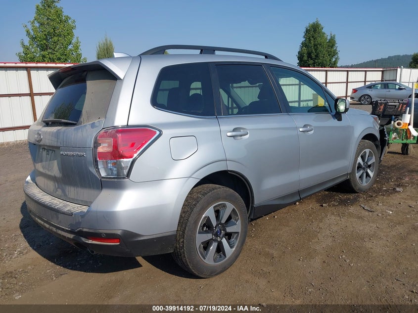 VIN JF2SJARC5JH461093 2018 SUBARU FORESTER 2.5I LIMITED