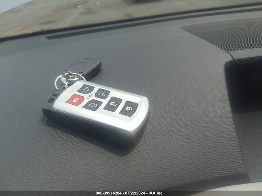 2013 Toyota Sienna Xle 7 Passenger VIN: 5TDDK3DC5DS066449 Lot: 39914284