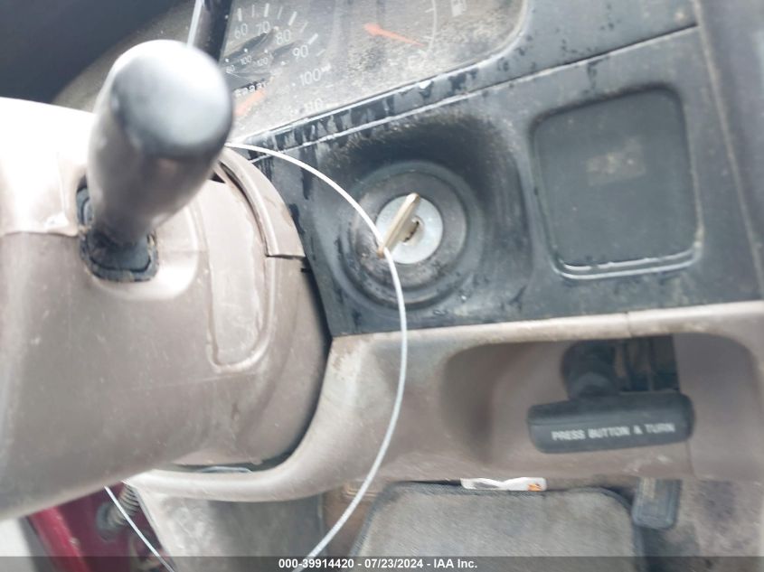 1998 Toyota Tacoma VIN: 4TANL42N8WZ074750 Lot: 39914420