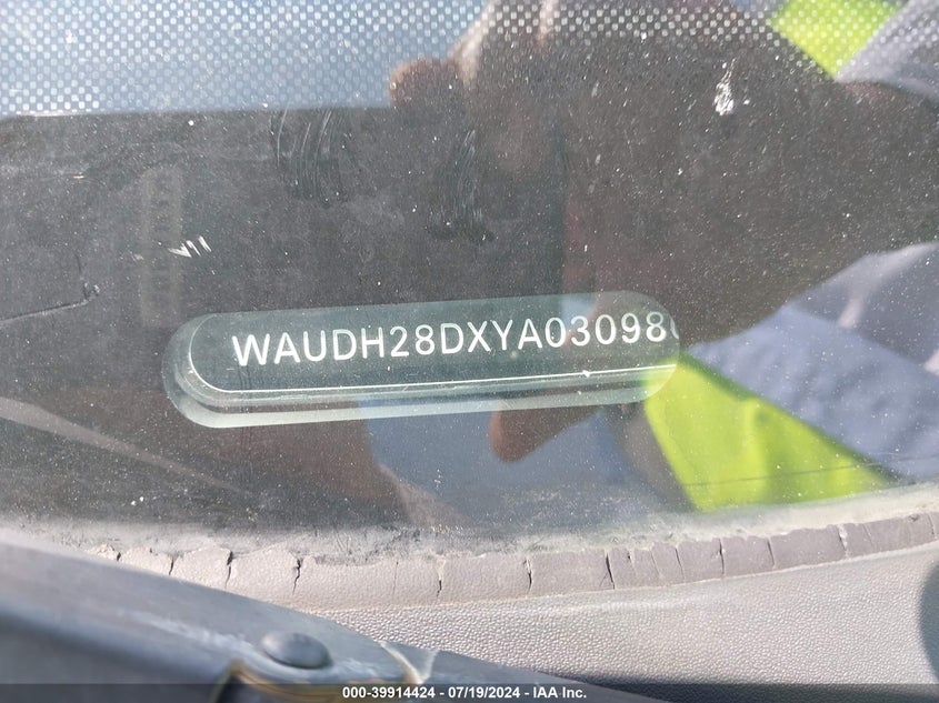 2000 Audi A4 2.8 VIN: WAUDH28DXYA030980 Lot: 39914424