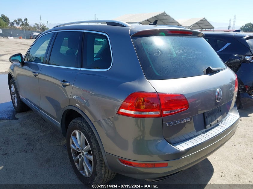 2013 VOLKSWAGEN TOUAREG VR6 SPORT - WVGEF9BP8DD012331