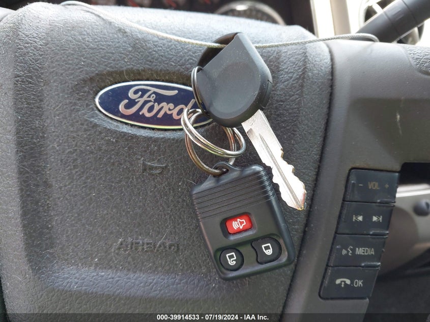 2010 Ford F-150 Fx2 Sport/Harley-Davidson/King Ranch/Lariat/Platinum/Xl/Xlt VIN: 1FTFW1CV4AKE79521 Lot: 39914533