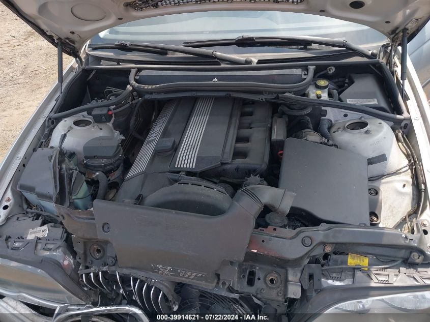 2002 BMW 330Xi VIN: WBAEW53492PG17567 Lot: 39914621