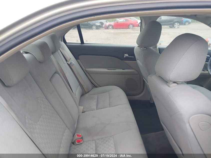 2010 Ford Fusion Se VIN: 3FAHP0HA1AR381697 Lot: 39914629