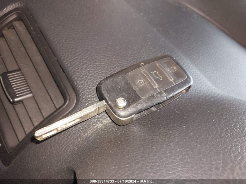 2008 Volkswagen Jetta Se/Sel VIN: 3VWRZ71KX8M017187 Lot: 39914733