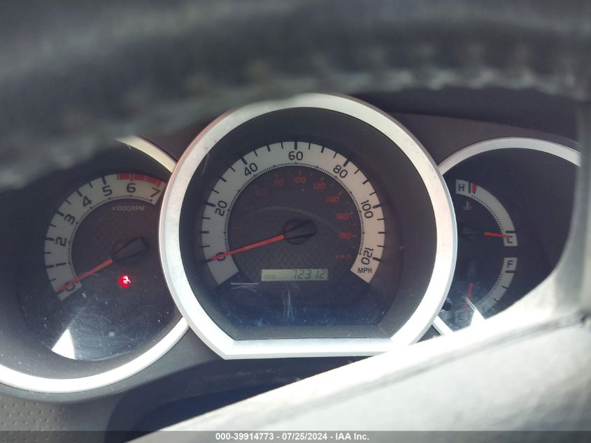 2015 Toyota Tacoma Base V6 VIN: 3TMLU4EN2FM204592 Lot: 39914773