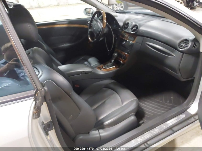 2005 Mercedes-Benz Clk 500 VIN: WDBTK75J75F160171 Lot: 39914870