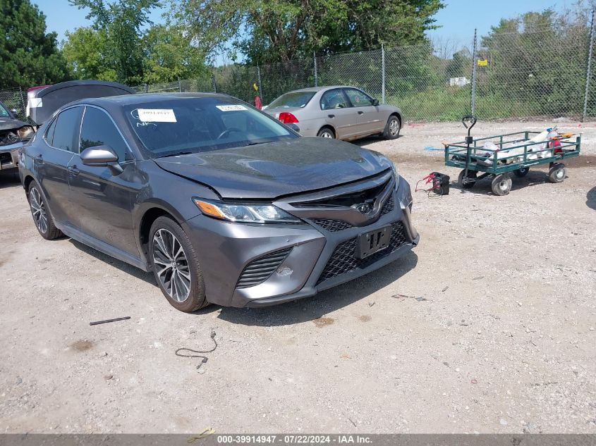 4T1B11HK7JU042124 2018 TOYOTA CAMRY - Image 1