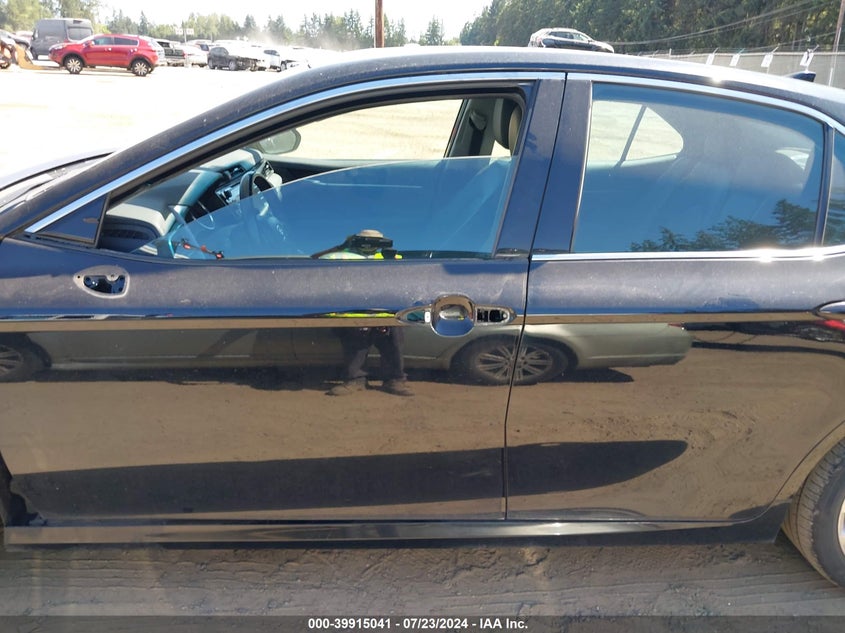 2019 TOYOTA CAMRY HYBRID XLE - 4T1B21HKXKU012260