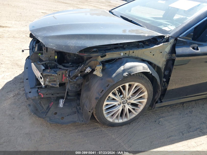 2019 TOYOTA CAMRY HYBRID XLE - 4T1B21HKXKU012260