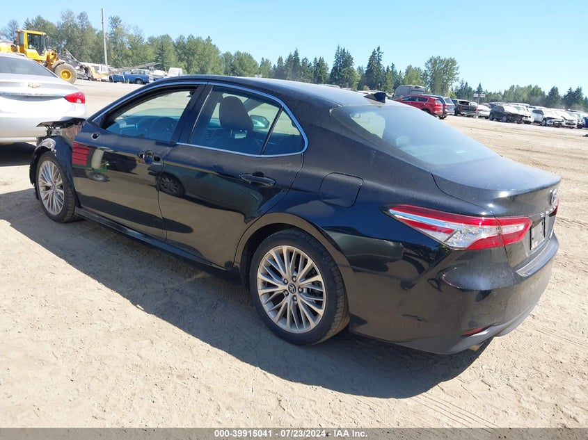 2019 TOYOTA CAMRY HYBRID XLE - 4T1B21HKXKU012260