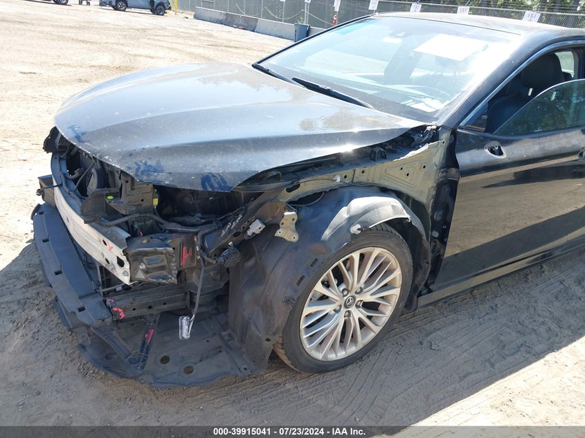 2019 TOYOTA CAMRY HYBRID XLE - 4T1B21HKXKU012260