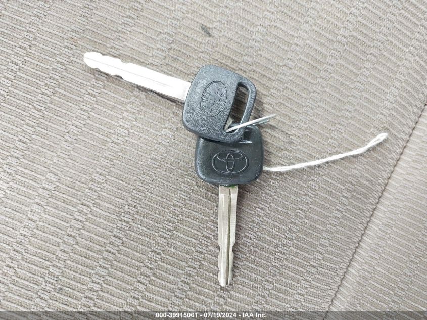 2005 Toyota Camry Le VIN: 4T1BE32K85U640012 Lot: 39915061