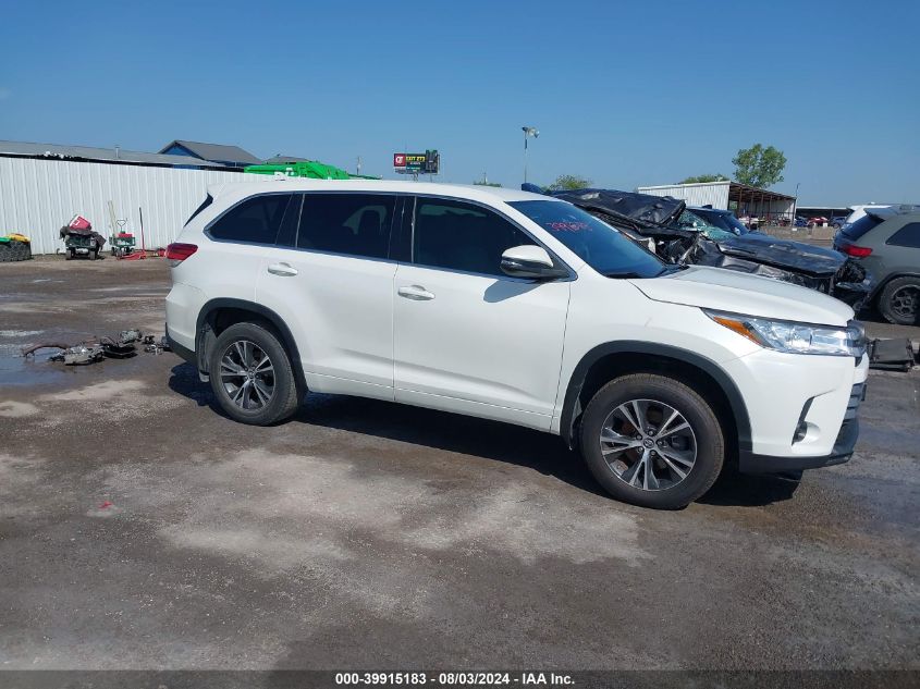 2018 Toyota Highlander Le VIN: 5TDBZRFHXJS806958 Lot: 39915183