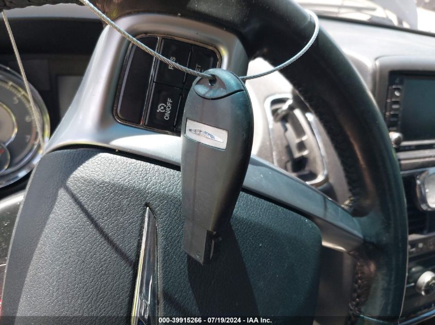 2011 Chrysler Town & Country Touring VIN: 2A4RR5DG2BR630624 Lot: 39915266