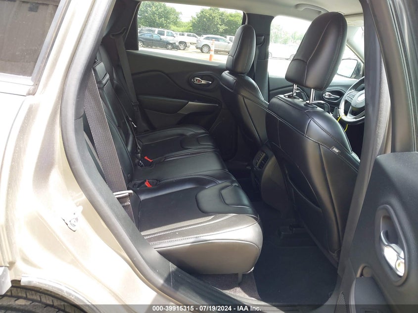 VIN 1C4PJLLB8KD221481 2019 JEEP CHEROKEE LATITUDE PLUS FWD