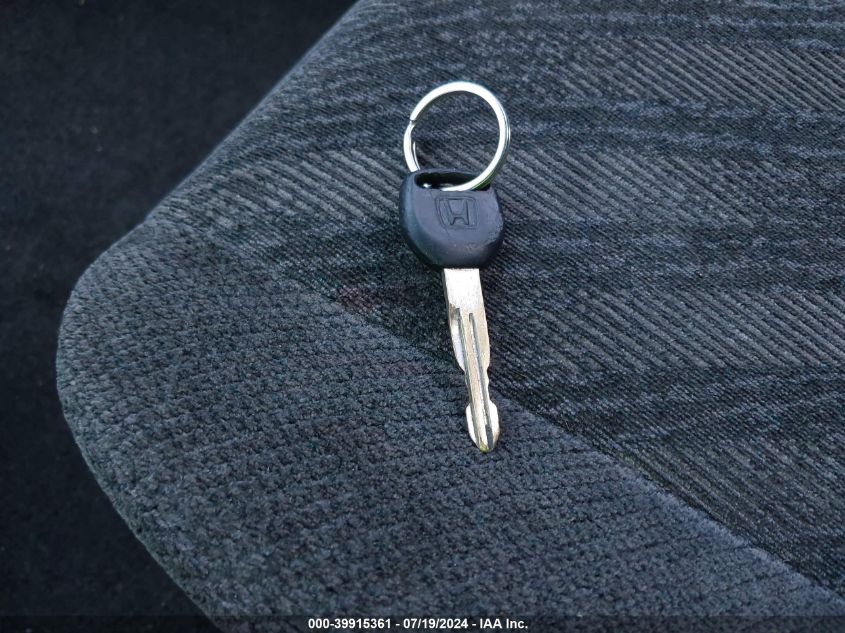 2000 Honda Cr-V Lx VIN: JHLRD2847YC013727 Lot: 39915361