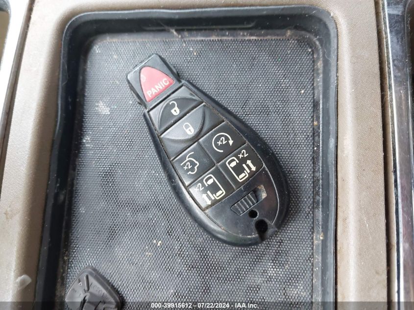 2011 Chrysler Town & Country Touring-L VIN: 2A4RR8DG0BR783987 Lot: 39915612