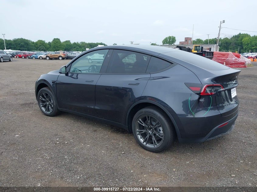 2024 TESLA MODEL Y U   U(VIN: 7SAYGDEE3RA300253