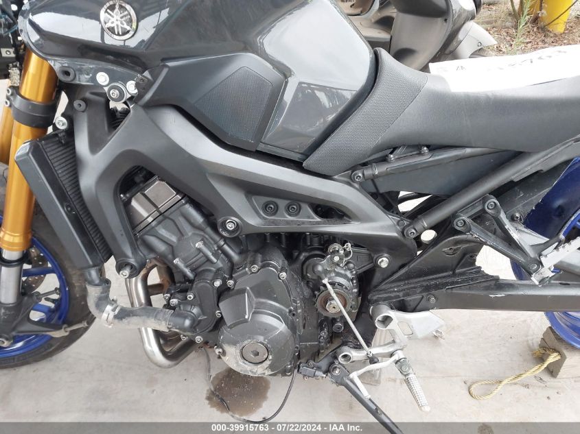 2015 Yamaha Fz09 VIN: JYARN33EXFA007568 Lot: 39915763