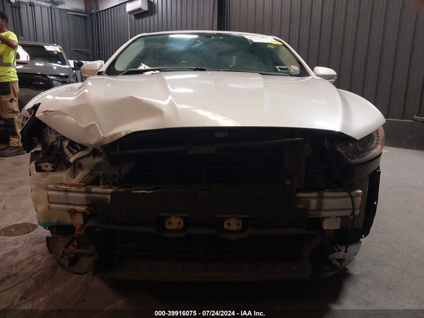 2013 Ford Fusion Hybrid Se VIN: 3FA6P0LU5DR235283 Lot: 39916075