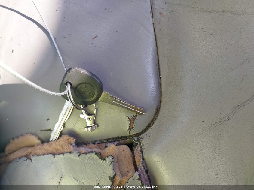 2005 Chevrolet Equinox Lt VIN: 2CNDL63F256130660 Lot: 39916099