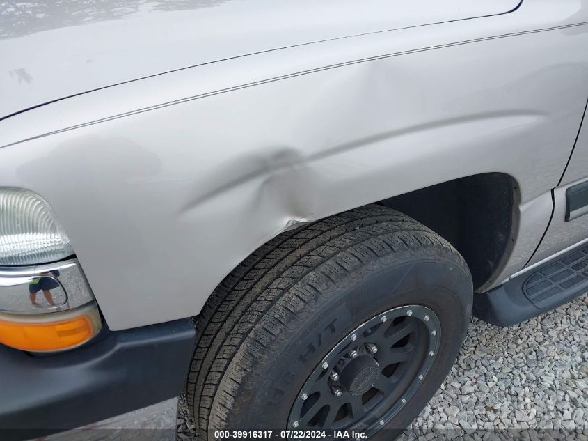 2004 Chevrolet Tahoe Ls VIN: 1GNEC13V74J279352 Lot: 39916317