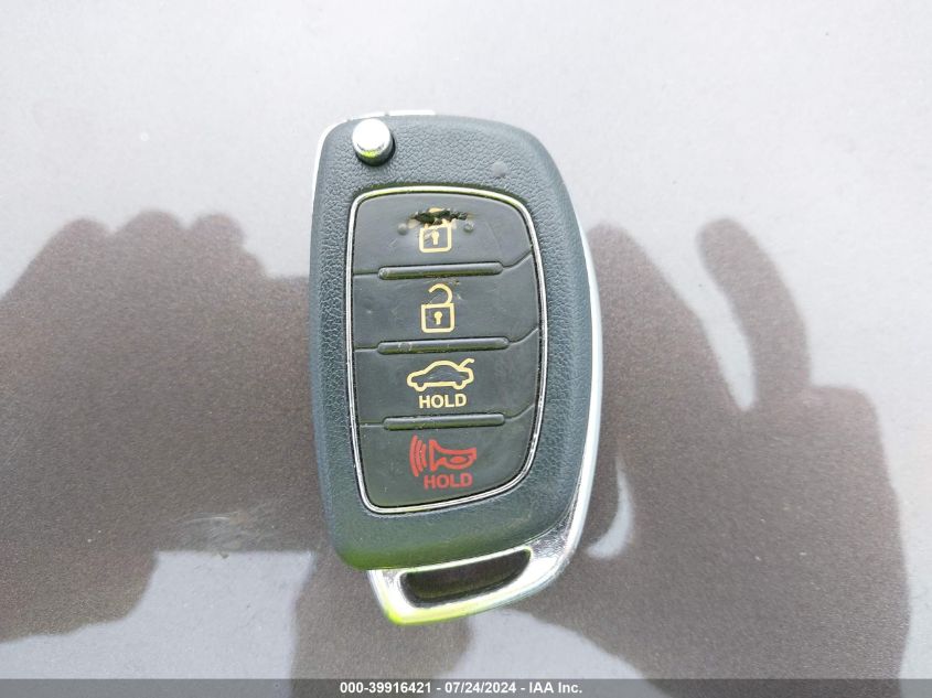 2017 Hyundai Sonata VIN: 5NPE24AF3HH593586 Lot: 39916421