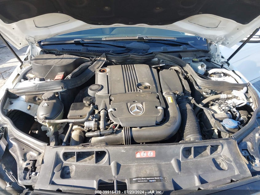 2014 Mercedes-Benz C 250 Luxury/Sport VIN: WDDGF4HB1EA938011 Lot: 39916439