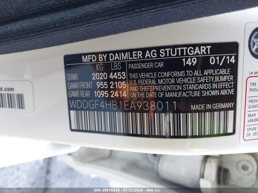 2014 Mercedes-Benz C 250 Luxury/Sport VIN: WDDGF4HB1EA938011 Lot: 39916439