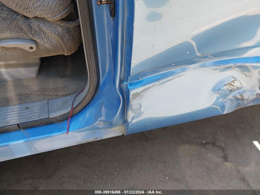 1996 GMC Sierra C1500 VIN: 2GTEC19R4T1512891 Lot: 39916498