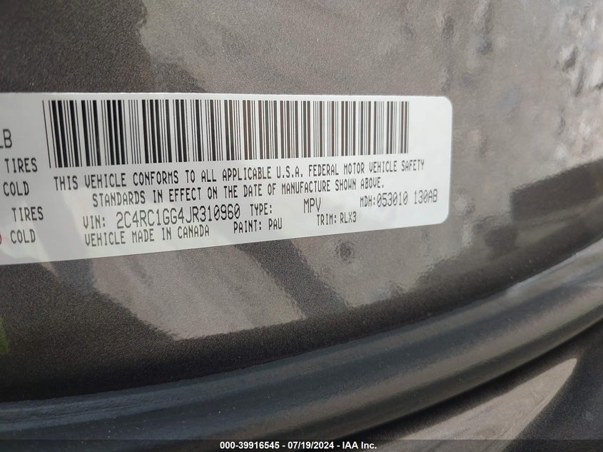 VIN 2C4RC1GG4JR310960 2018 CHRYSLER PACIFICA LIMITED