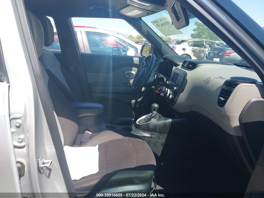 2018 KIA SOUL VIN: KNDJN2A2XJ7622101