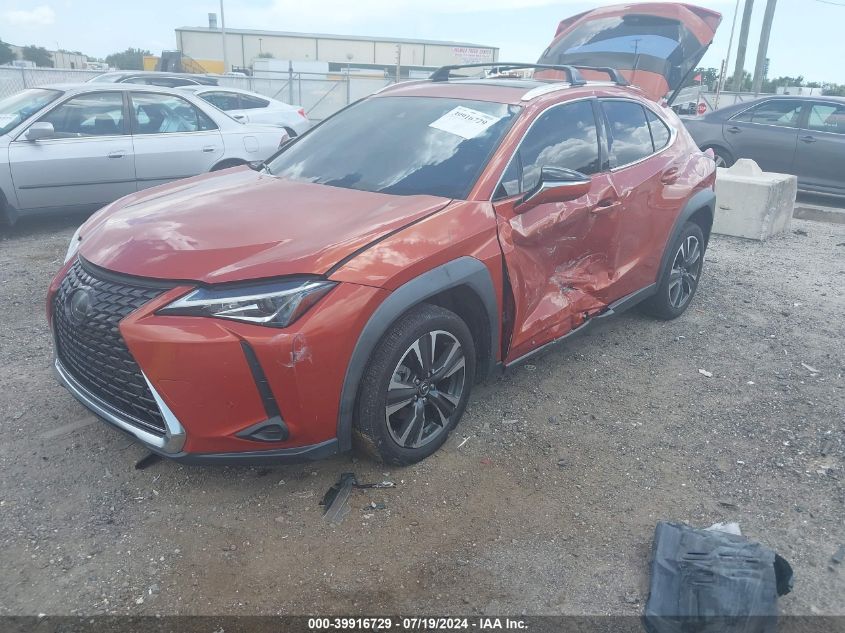 JTHY3JBH1K2012747 2019 LEXUS UX - Image 2