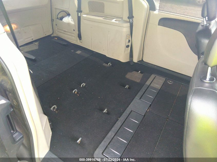 2011 Chrysler Town & Country Touring-L VIN: 2A4RR8DG5BR759684 Lot: 39916758