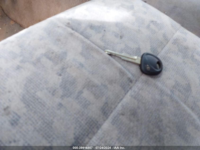 2008 Kia Sorento Lx VIN: KNDJD735985802134 Lot: 39916857