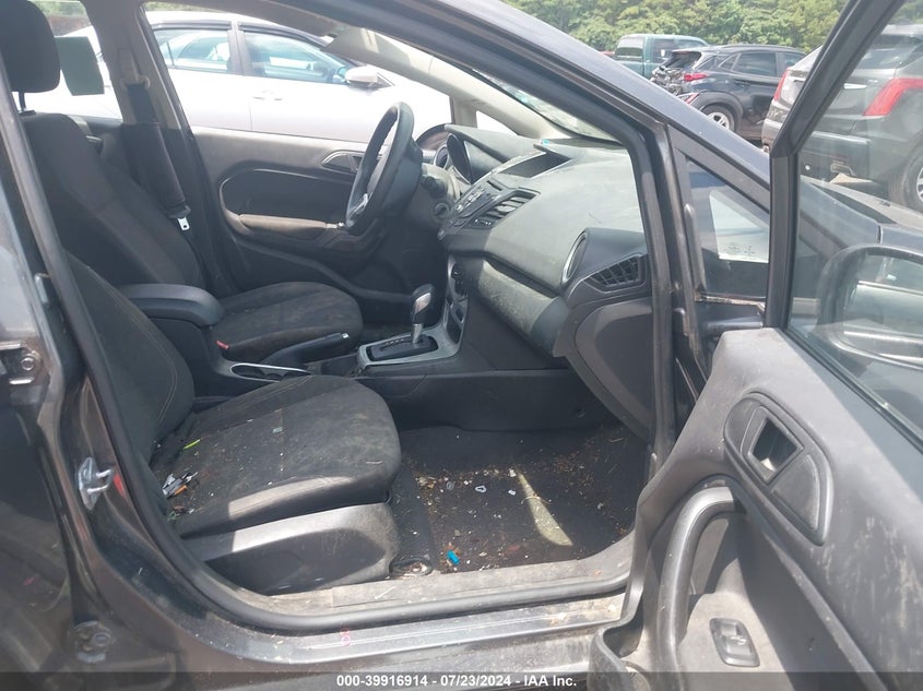 VIN 3FADP4BJ2KM116459 2019 FORD FIESTA SE