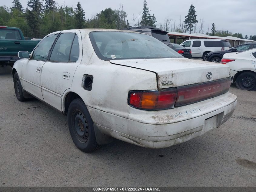 1994 Toyota Camry Le VIN: 4T1SK12E2RU852336 Lot: 39916981