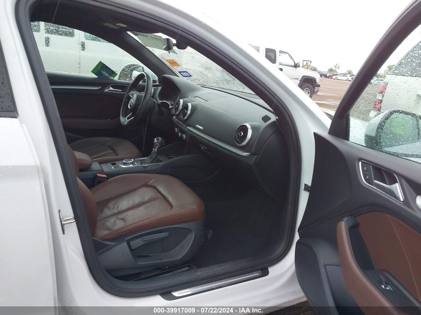 2018 Audi A3 2.0T Premium/2.0T Tech Premium VIN: WAUAUGFF1J1036690 Lot: 39917009