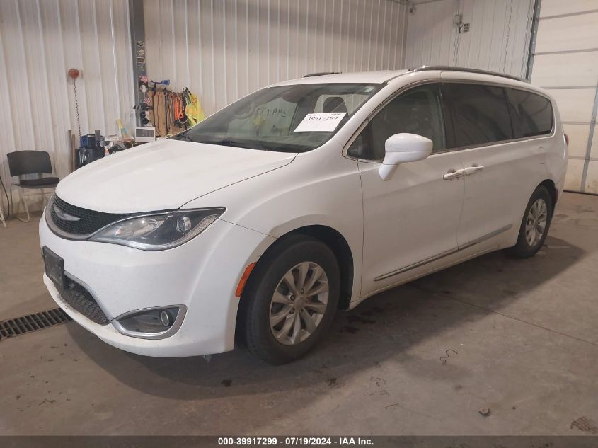 2C4RC1BG2JR158149 2018 CHRYSLER PACIFICA - Image 2