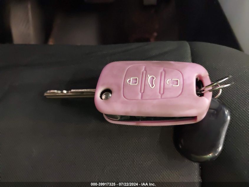 2012 Kia Soul + VIN: KNDJT2A68C7355259 Lot: 39917325