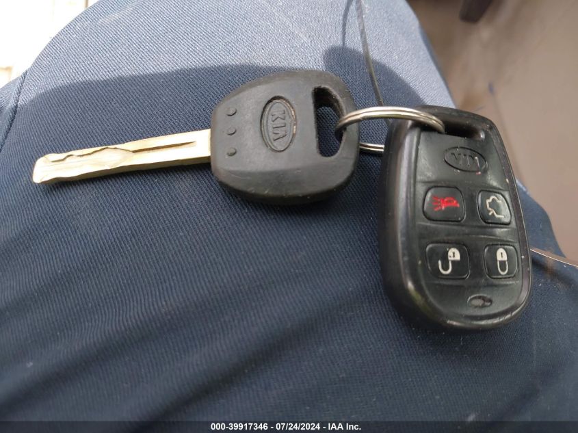 2005 Kia Amanti VIN: KNALD124455055002 Lot: 39917346