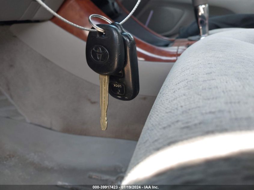 2003 Toyota Camry Xle VIN: 4T1BE32K93U662422 Lot: 39917423