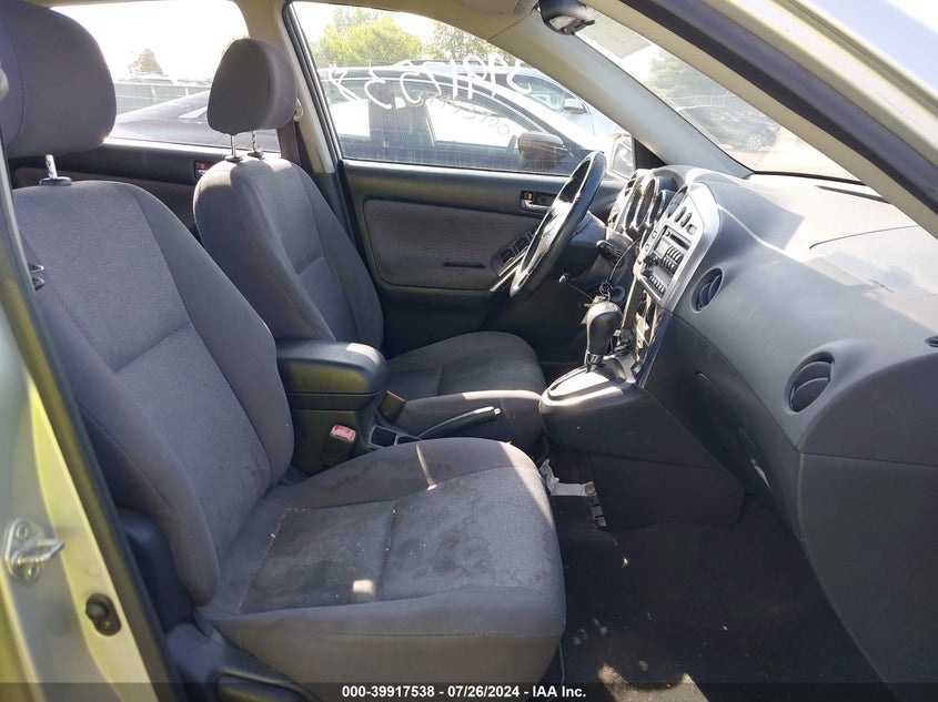 2004 Toyota Corolla Matrix Xr VIN: 2T1KR32E04C207458 Lot: 39917538