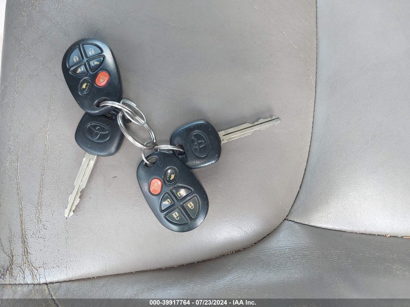 2005 Toyota Sienna Xle Limited VIN: 5TDZA22C05S257655 Lot: 39917764